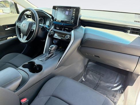 Used 2021 Toyota Venza LE AWD/4WD image 31