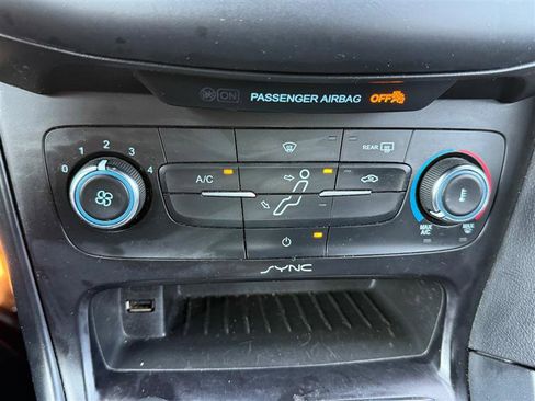 Used 2016 Ford Focus ST image 26