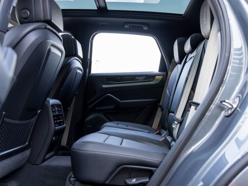 New 2026 Porsche Cayenne E-Hybrid image 43