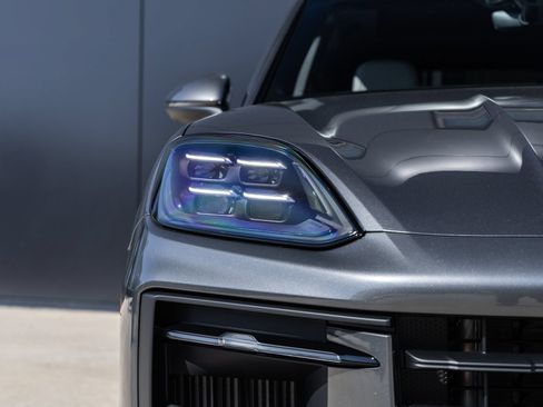 Certified 2026 Porsche Cayenne E-Hybrid AWD/4WD image 21