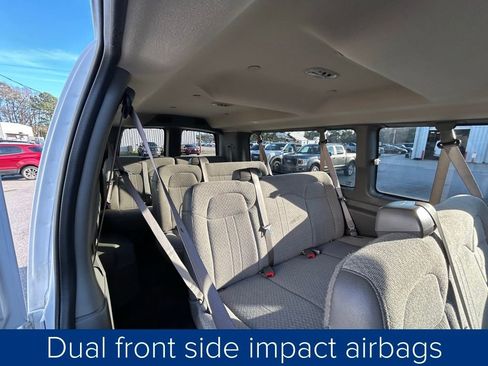 Used 2017 Chevrolet Express 3500 LT w/ LT Preferred Equipment Group image 19