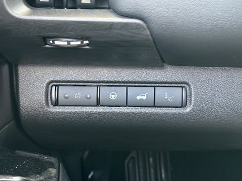 New 2026 Nissan Pathfinder Platinum AWD/4WD image 29