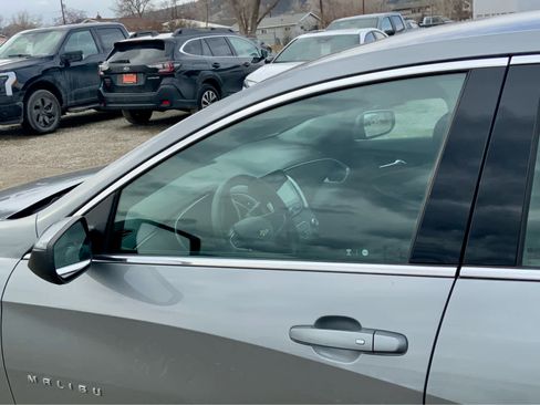 Used 2023 Chevrolet Malibu LT image 11