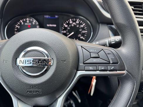 Used 2020 Nissan Rogue S image 24