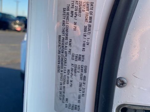 Used 2024 Jeep Compass Latitude image 48