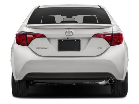 Used 2018 Toyota Corolla SE FWD image 5
