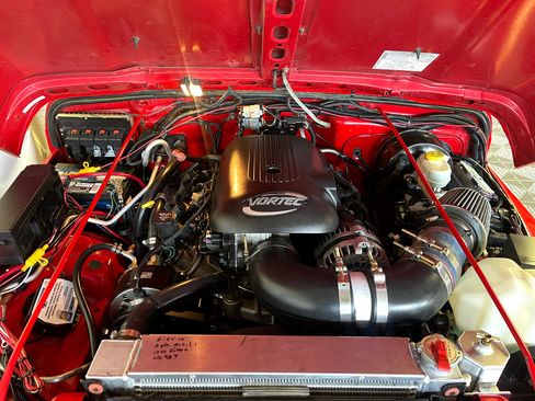 Used 2005 Jeep Wrangler X w/ Tire & Wheel Group (Ecco) image 24