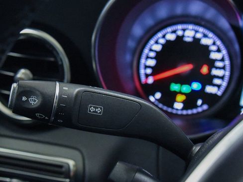 Used 2018 Mercedes-Benz C 300 4MATIC Sedan image 22