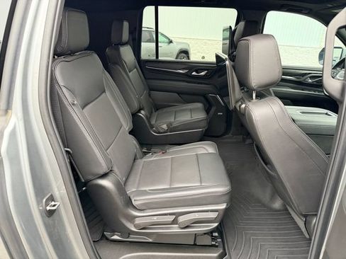 Used 2023 GMC Yukon XL Denali w/ Denali Reserve Package AWD/4WD image 16