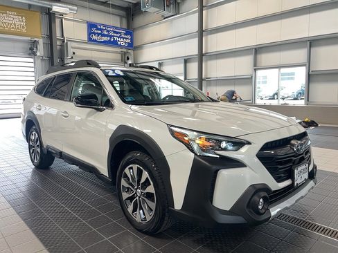 Used 2024 Subaru Outback Limited image 1