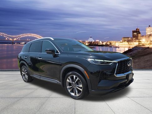 Used 2023 INFINITI QX60 Luxe w/ Performance Audio Package AWD/4WD image 4