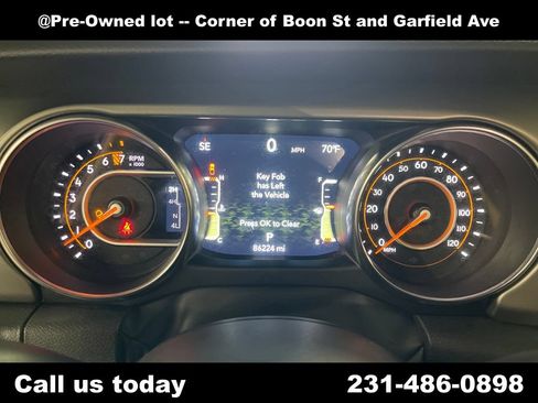 Used 2022 Jeep Gladiator Sport AWD/4WD image 21