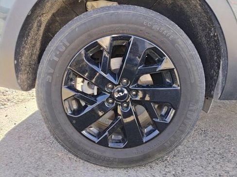 Used 2022 Kia Sorento S image 18