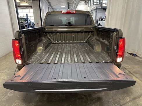 Used 2023 Chevrolet Colorado W/T image 29