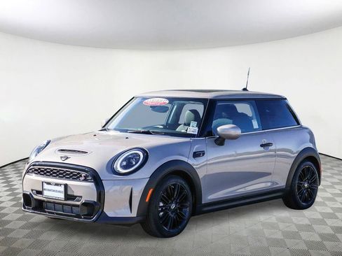 Used 2023 MINI Cooper S FWD image 4