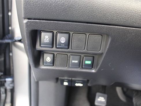 Used 2021 Nissan Rogue Sport SV image 15