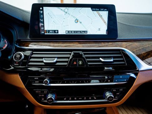 Used 2018 BMW 540i xDrive image 47