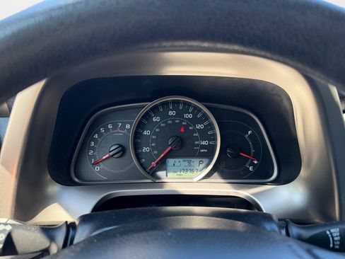 Used 2015 Toyota RAV4 XLE AWD/4WD image 14