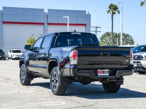 Used 2023 Toyota Tacoma TRD Sport image 9