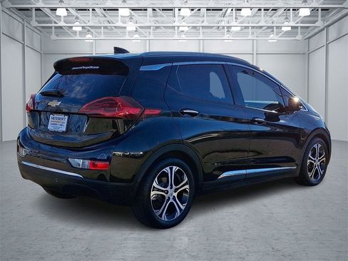 Certified 2020 Chevrolet Bolt Premier w/ Infotainment Package image 5