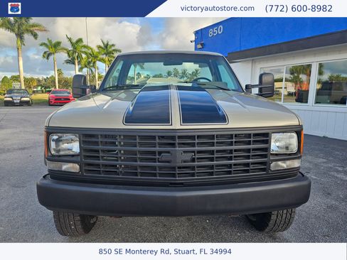 Used 1988 Chevrolet Silverado 3500 Silverado Reg Cab 4WD image 2