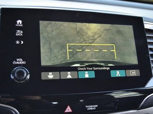 Certified 2024 Honda Passport EX-L image 15