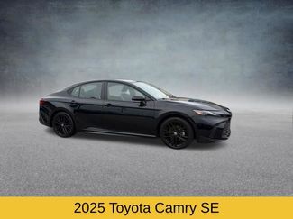 Used 2025 Toyota Camry SE FWD video 2