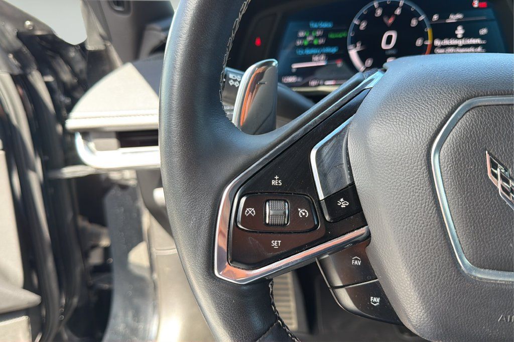 Used 2024 Chevrolet Corvette Stingray Preferred Cpe w/ Z51 Performance Package RWD image 21