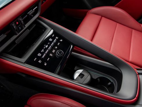 Certified 2024 Porsche Macan 4 Electric image 35