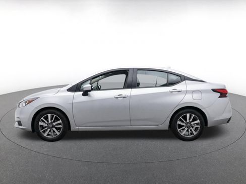 Used 2025 Nissan Versa SV FWD image 4