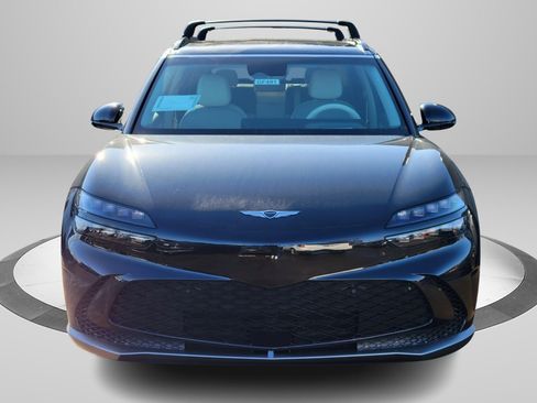 Used 2025 Genesis GV60 Advanced image 9