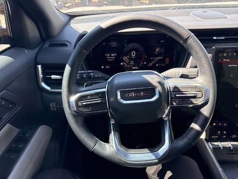 Used 2025 GMC Terrain Elevation image 6