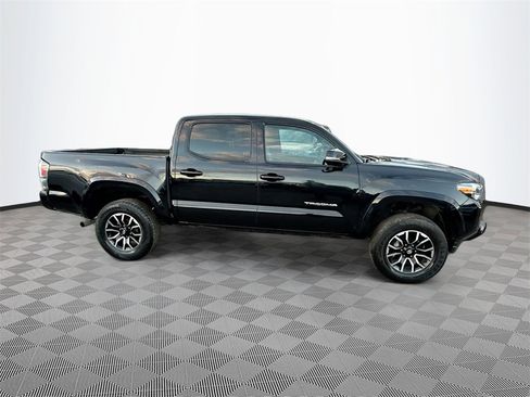 Used 2021 Toyota Tacoma TRD Sport image 5