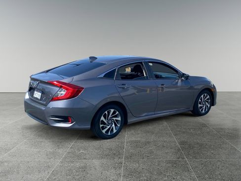 Used 2018 Honda Civic EX image 5