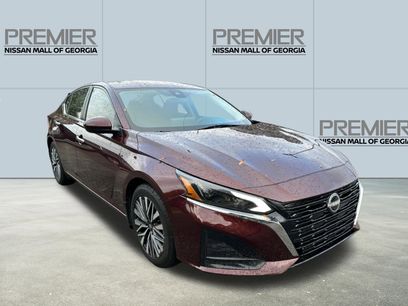 Used 2023 Nissan Altima 2.5 SV w/ SV Premium Package