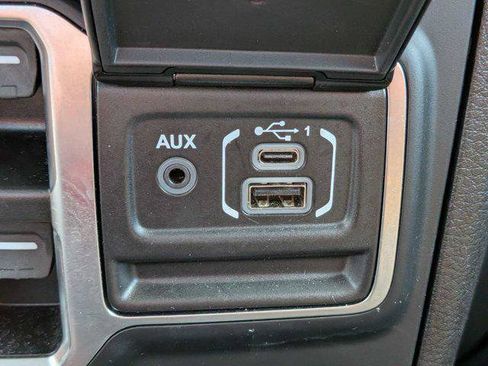 Certified 2025 Jeep Wrangler Unlimited Sahara AWD/4WD image 22