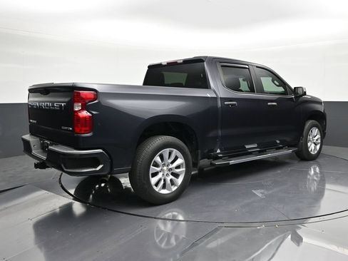 Used 2023 Chevrolet Silverado 1500 Custom image 5