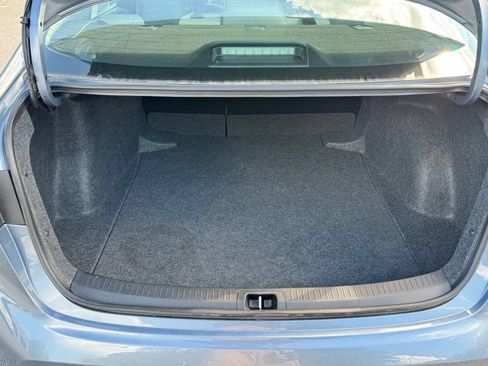 Used 2025 Toyota Corolla LE FWD image 26