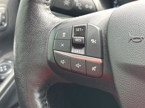 Used 2020 Ford Escape SEL image 16