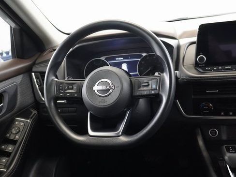 Used 2023 Nissan Rogue SV AWD/4WD image 15