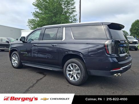 Certified 2026 Chevrolet Suburban Premier AWD/4WD image 8