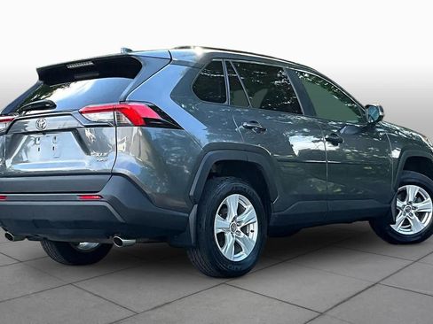 Used 2021 Toyota RAV4 XLE w/ Convenience Package AWD/4WD image 13