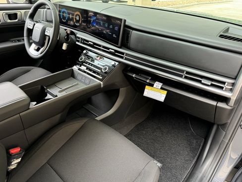 New 2025 Hyundai Santa Fe SE image 14