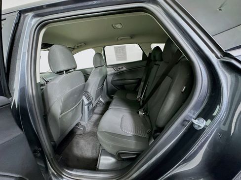 Used 2025 Kia Sportage LX image 25