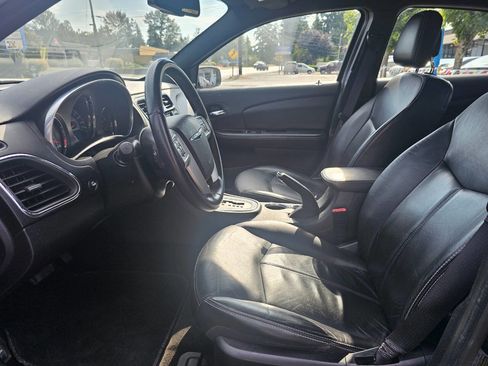 Used 2014 Chrysler 200 Limited w/ Sun/Sound Group image 10