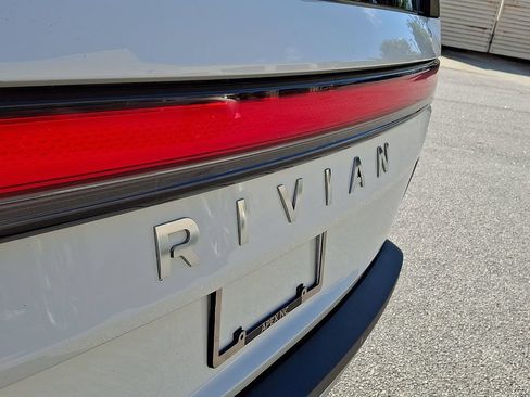 Used 2023 Rivian R1S Adventure Quad AWD/4WD image 29
