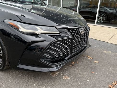 Used 2019 Toyota Avalon Touring image 10