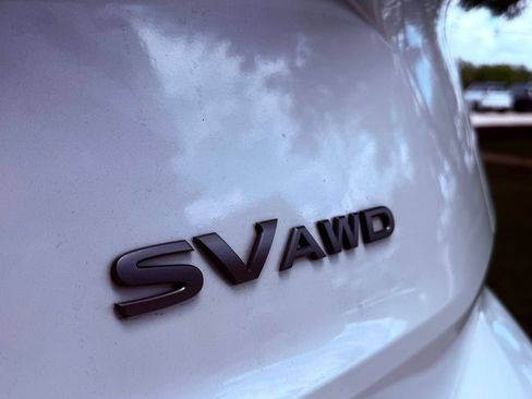 Used 2024 Nissan Rogue SV AWD/4WD image 29