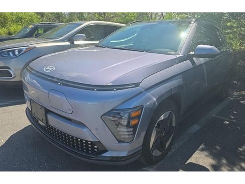 Used 2024 Hyundai Kona Limited image 1