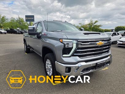 Used 2025 Chevrolet Silverado 2500 LTZ w/ LTZ Premium Package